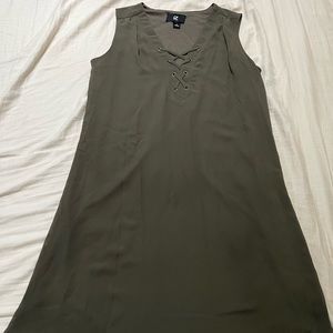 Juniors iZ Byer Olive Green Sleevless Knee length Size S Dress.